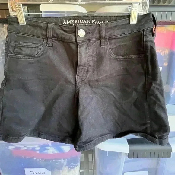 American Eagle Shorts - Size 8 - Picture 1 of 5
